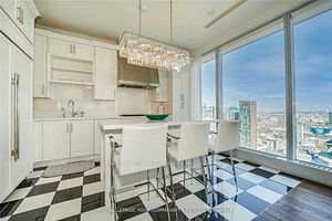 183 Wellington Street W, #3903