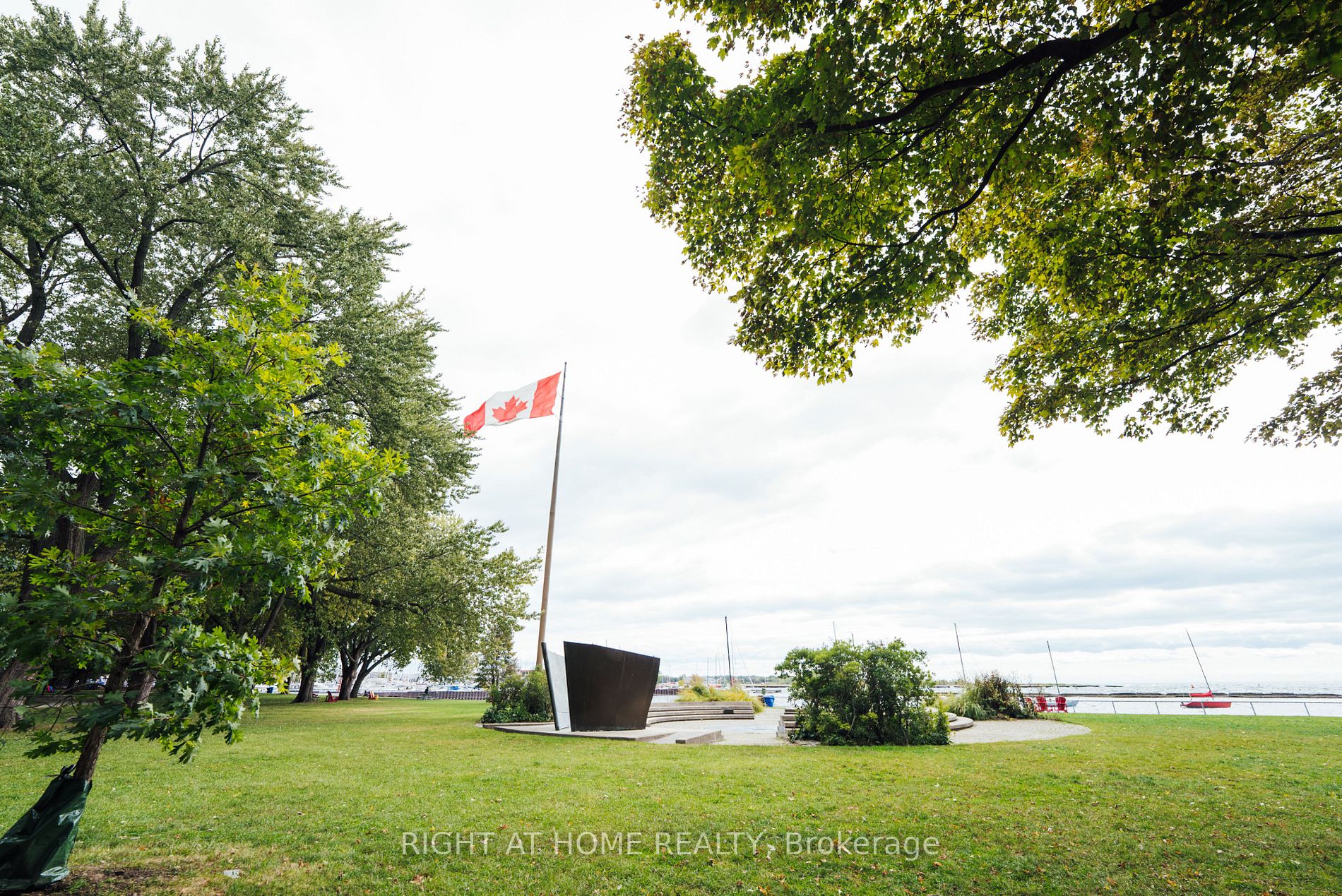 219 Fort York Blvd, #1001
