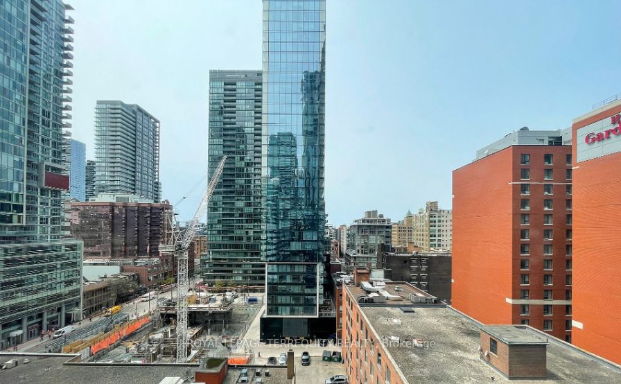 87 Peter St, #1203
