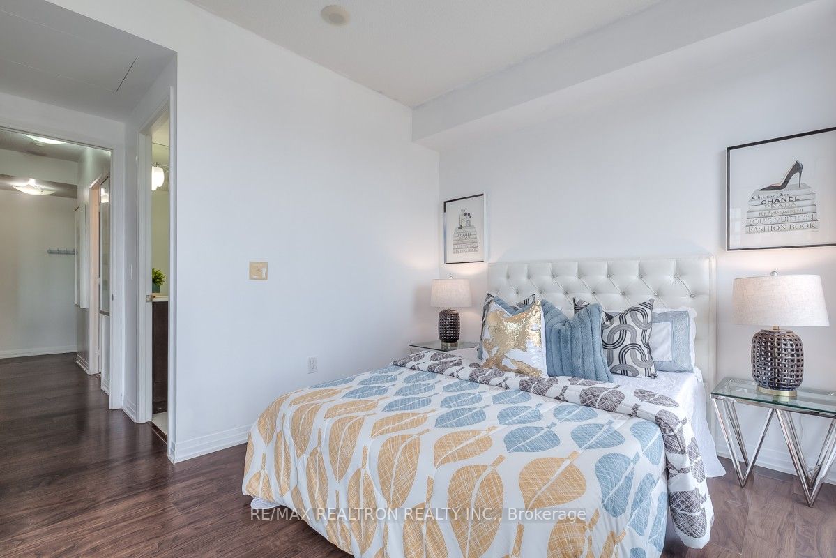 25 Cole St, #1603