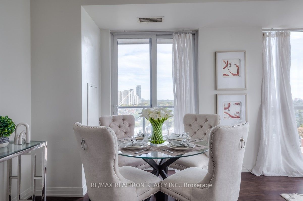 25 Cole St, #1603