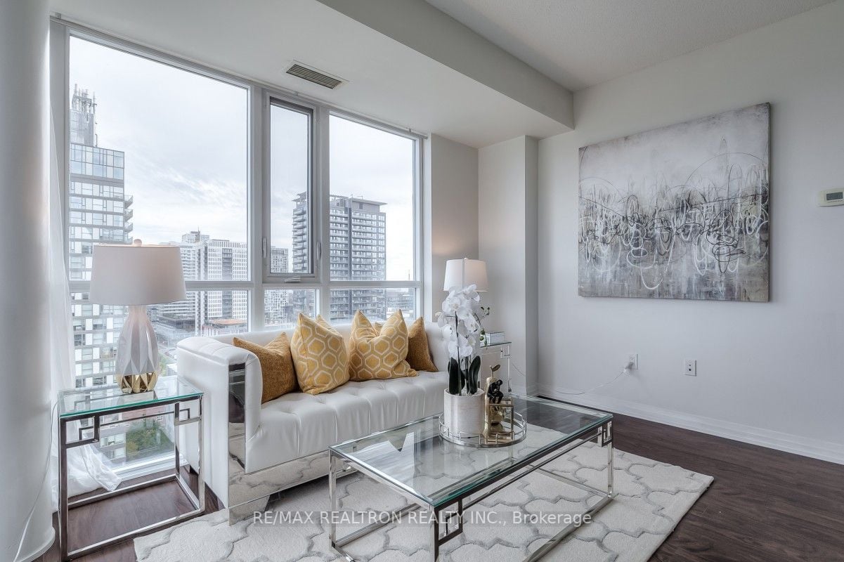 25 Cole St, #1603