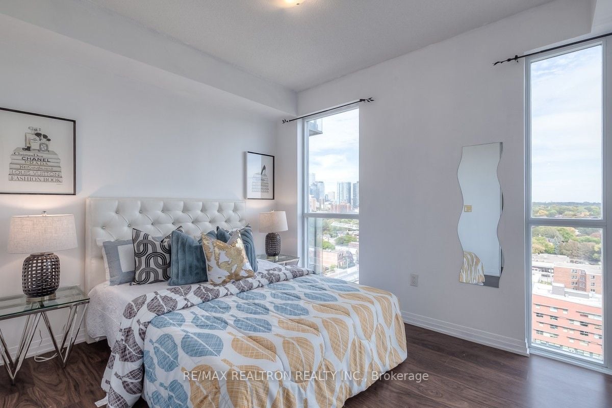 25 Cole St, #1603