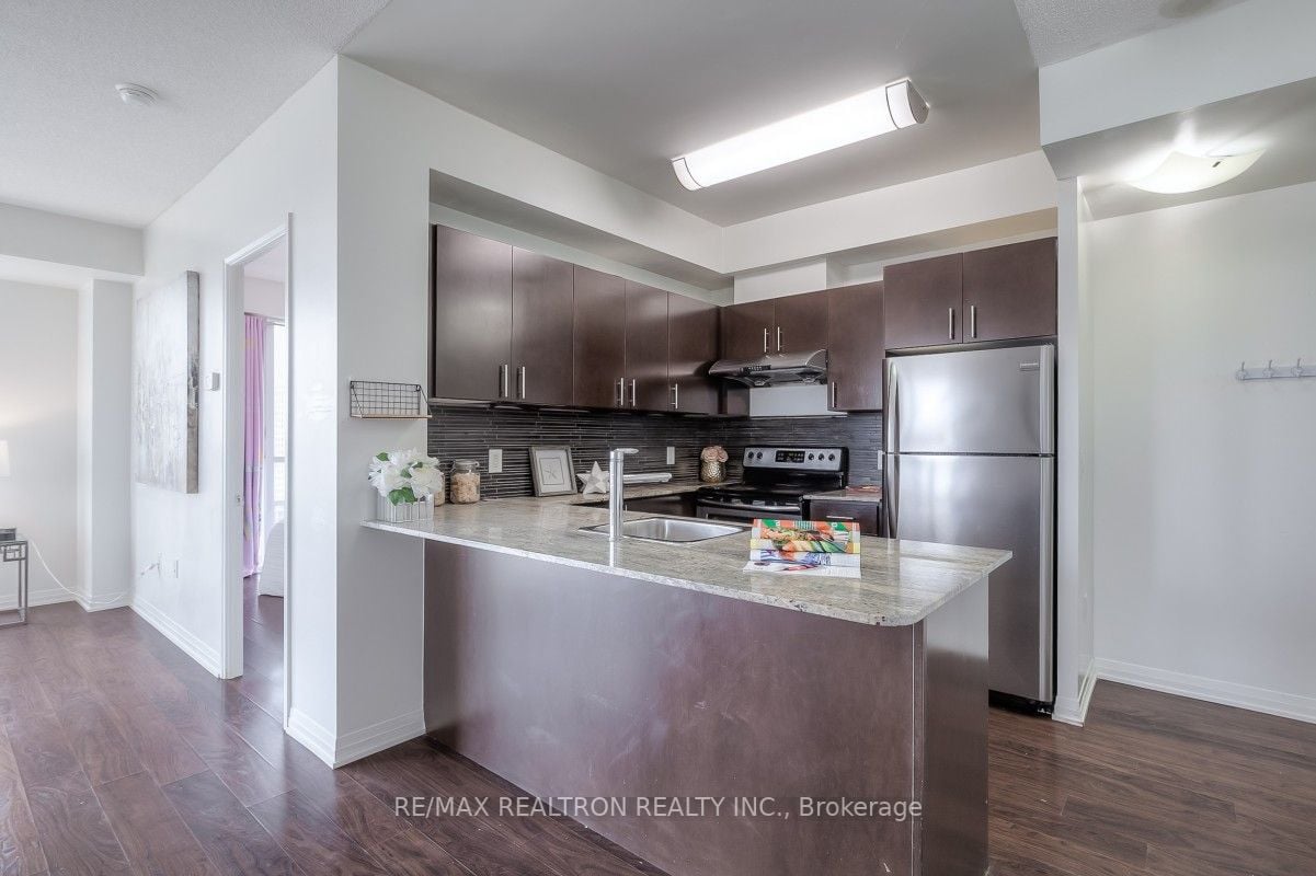 25 Cole St, #1603