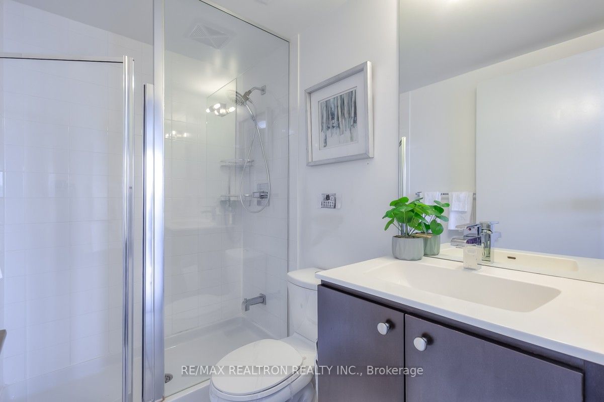 25 Cole St, #1603
