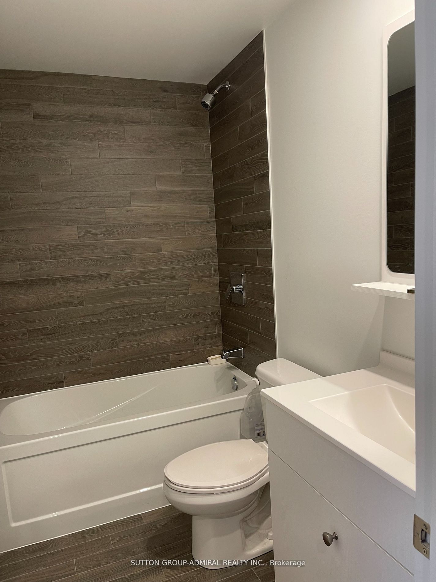 75 Canterbury Pl, #1802