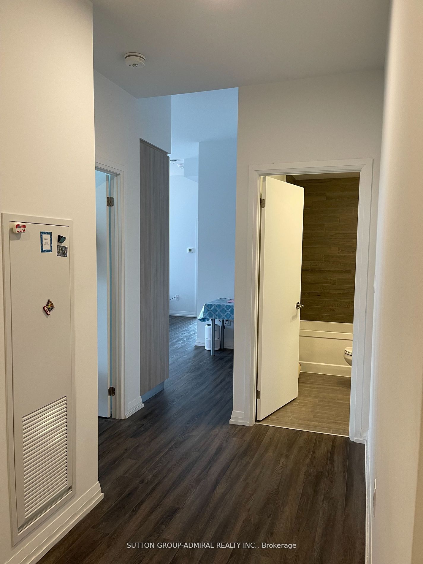 75 Canterbury Pl, #1802