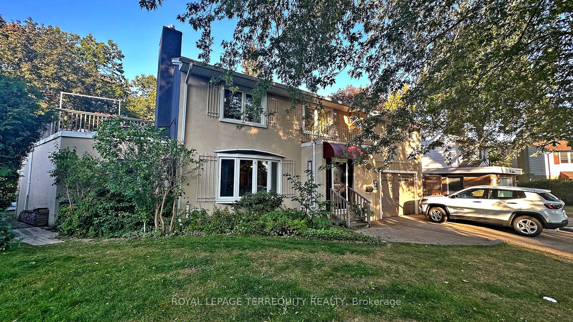 98 Cottonwood Drive