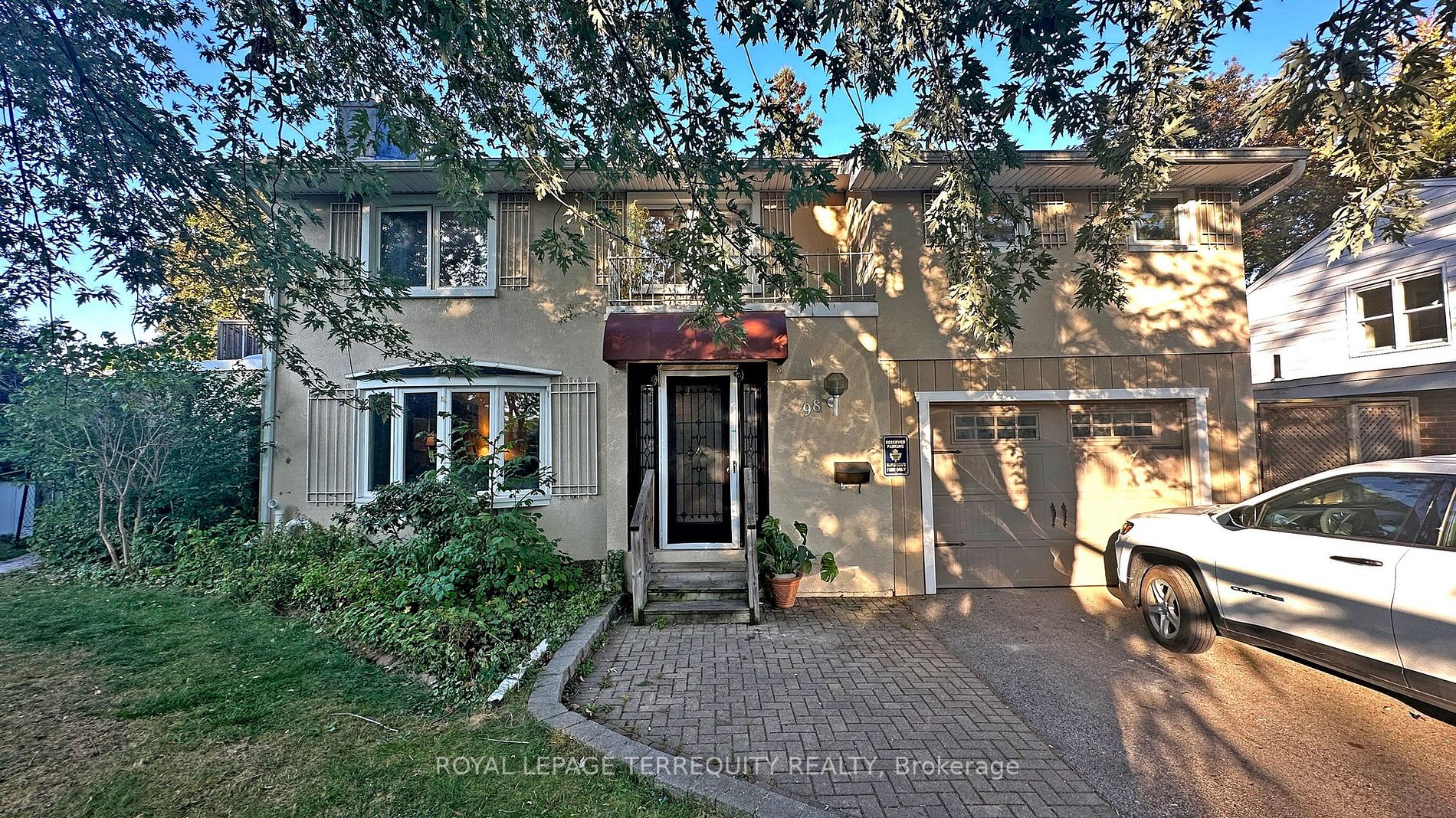 98 Cottonwood Drive