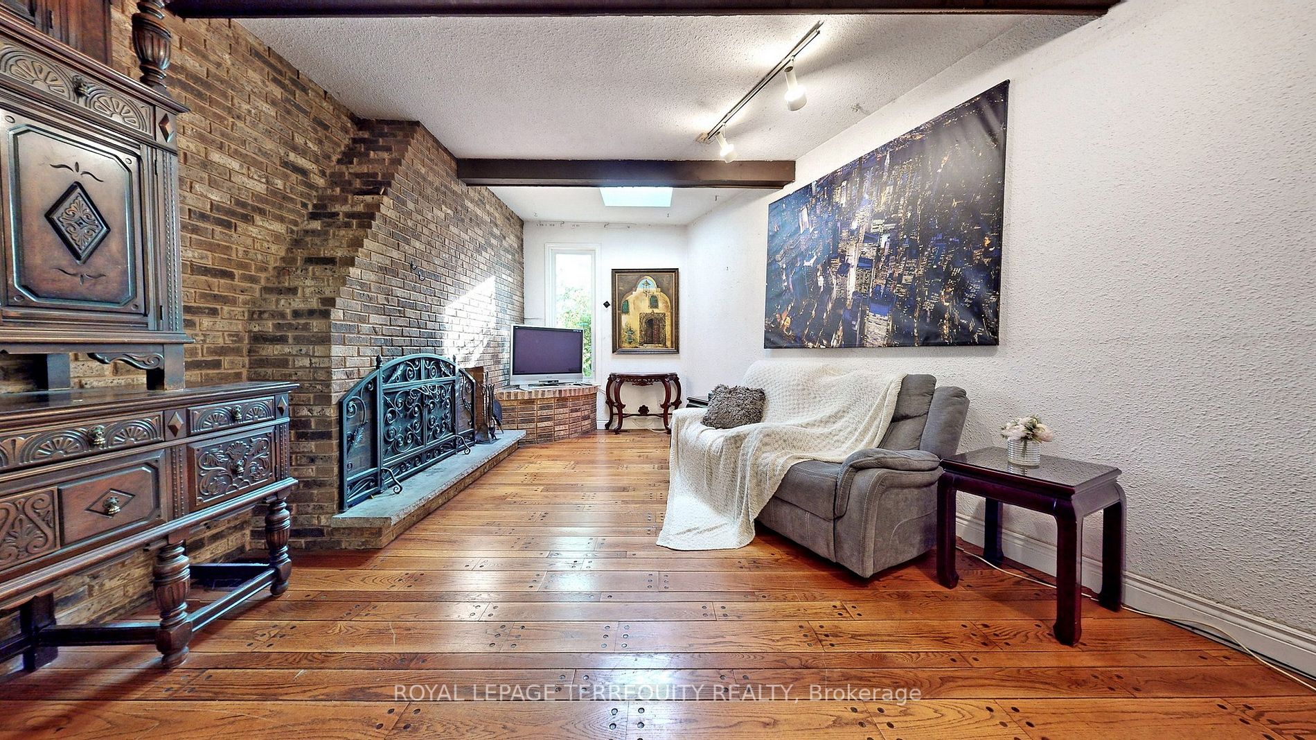98 Cottonwood Drive