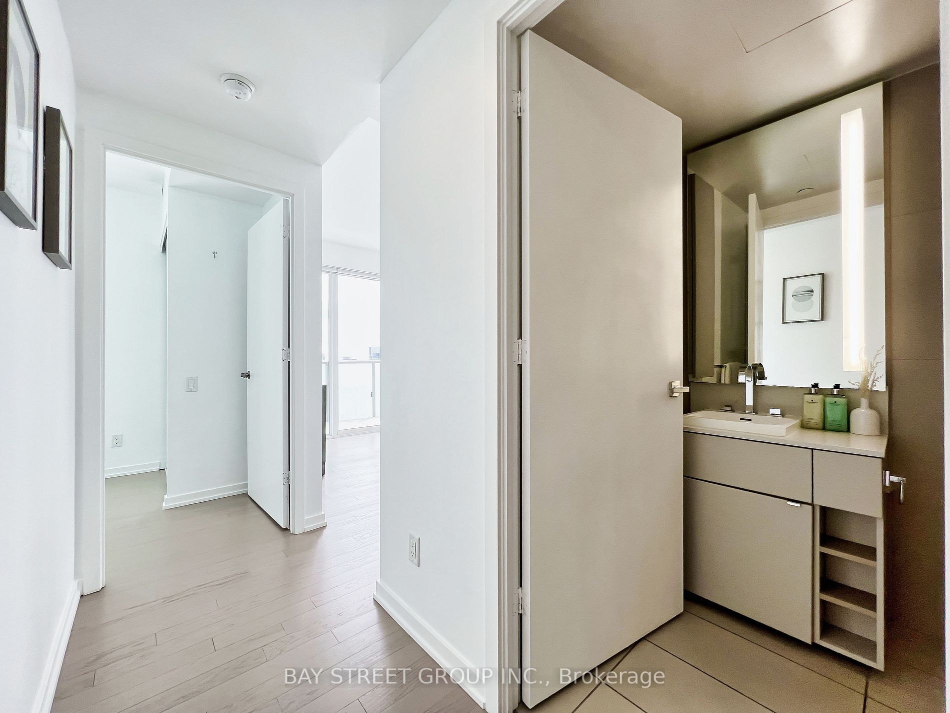 101 Peter St, #4009