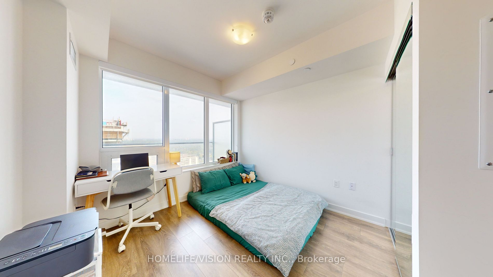 99 Broadway Avenue, #3411