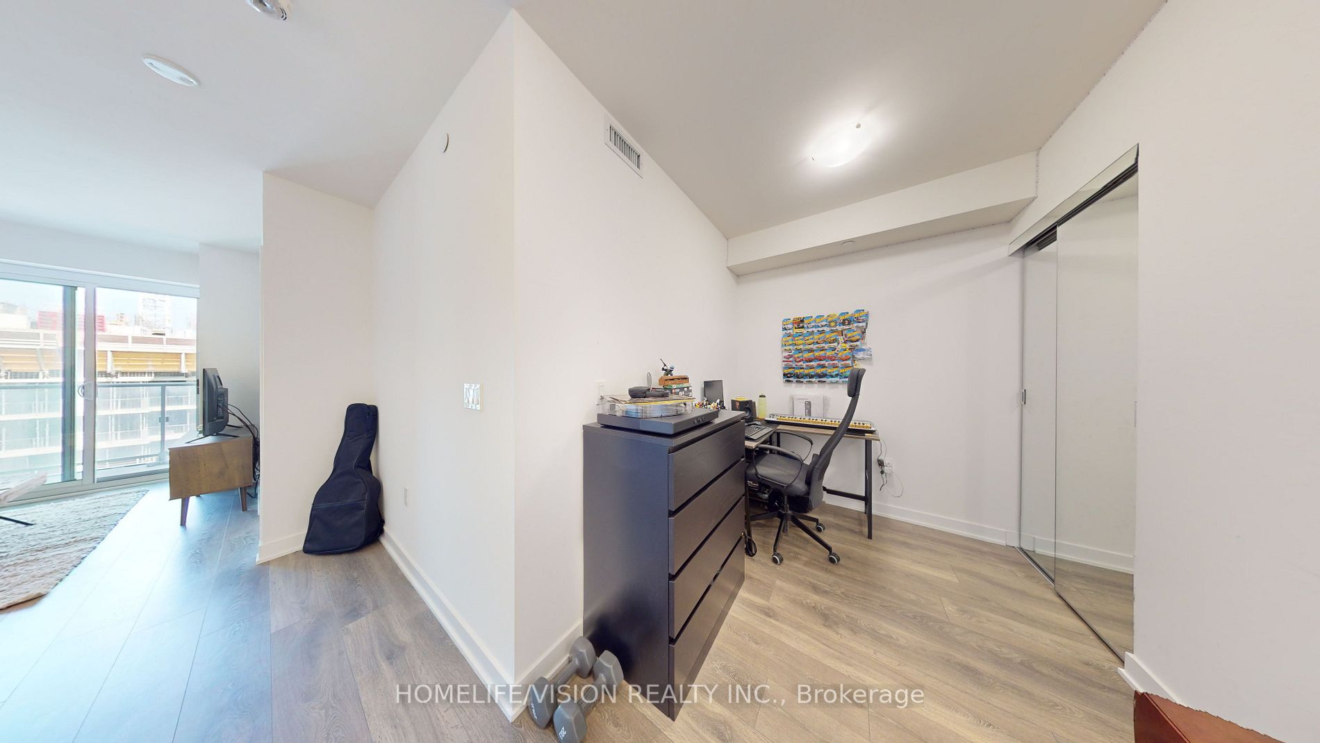 99 Broadway Avenue, #3411