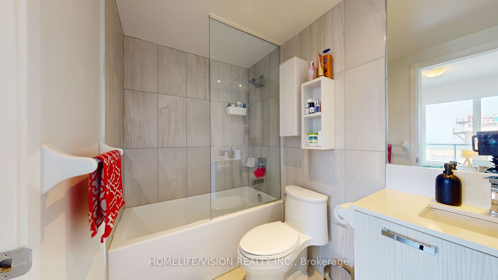 99 Broadway Avenue, #3411