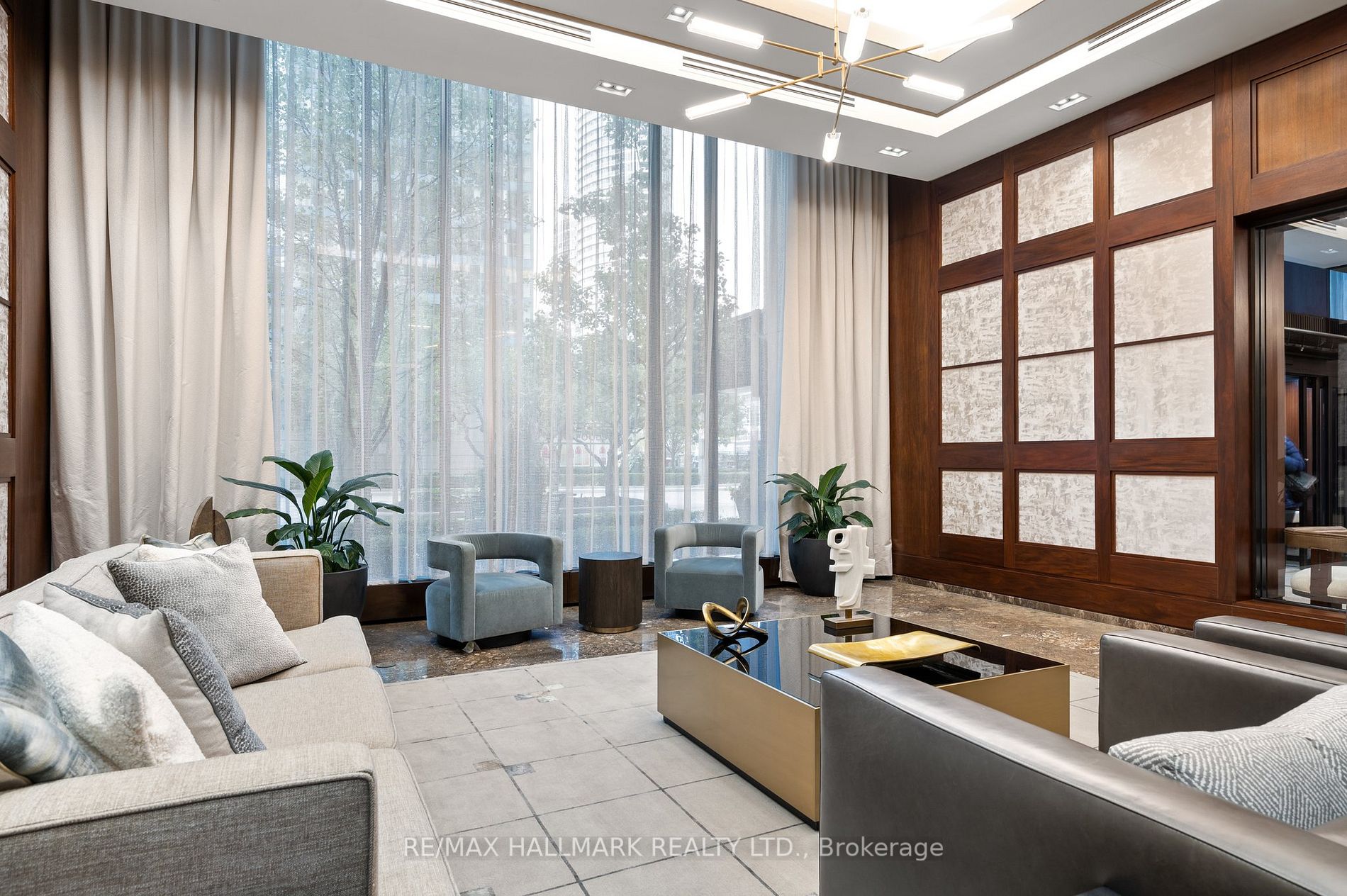 55 Harbour Sq, #2218