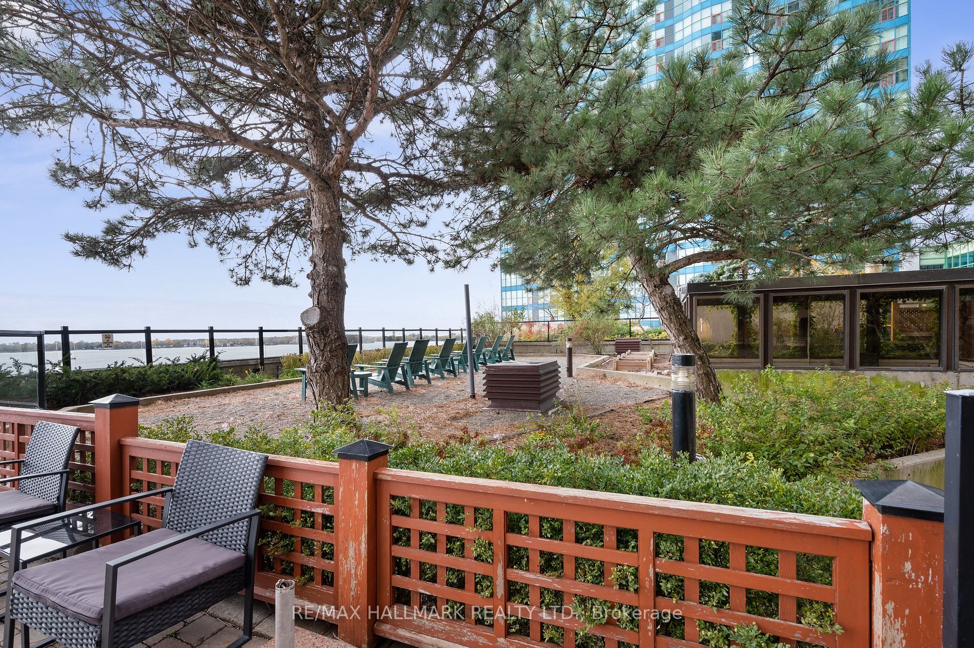 55 Harbour Sq, #2218