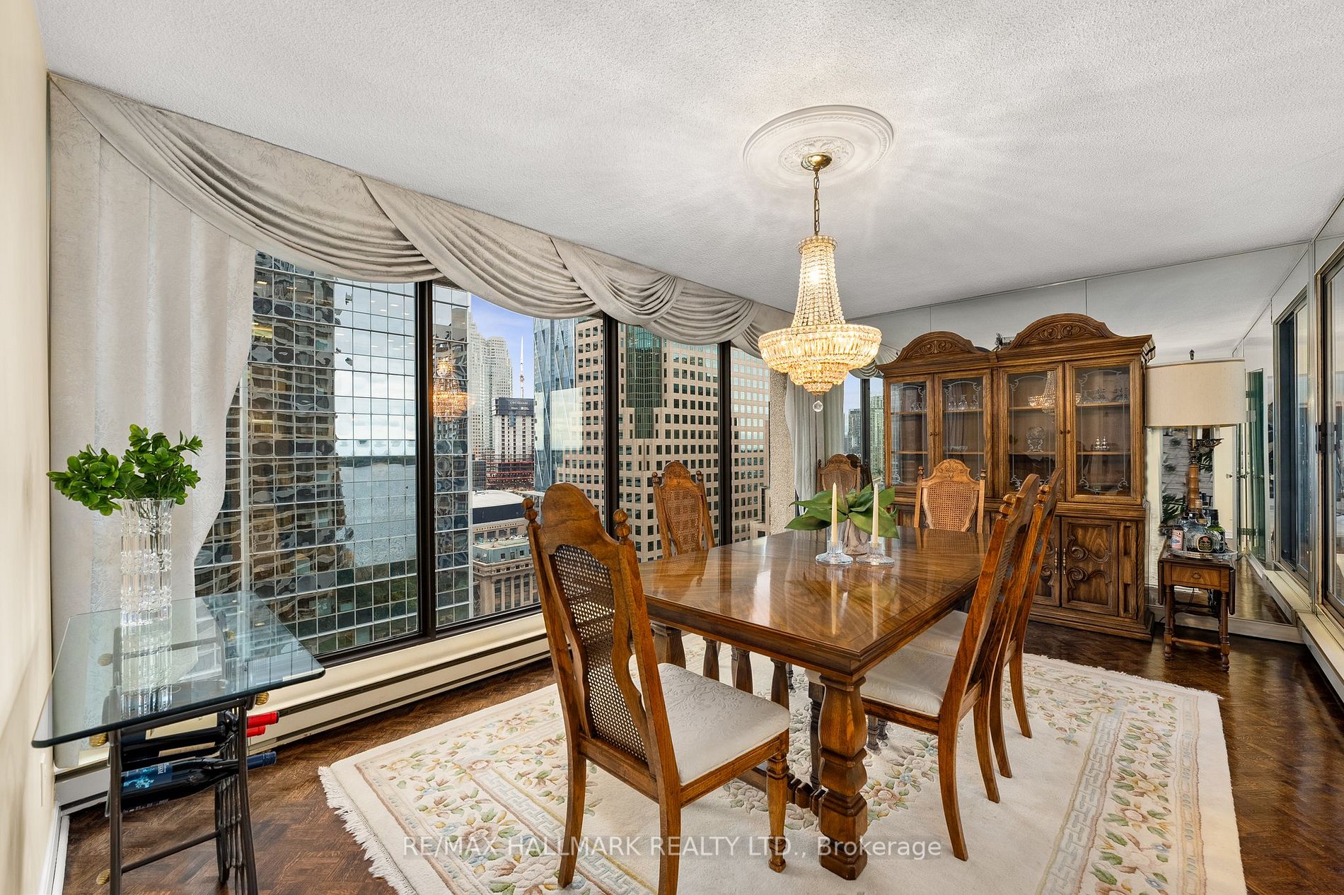 55 Harbour Sq, #2218
