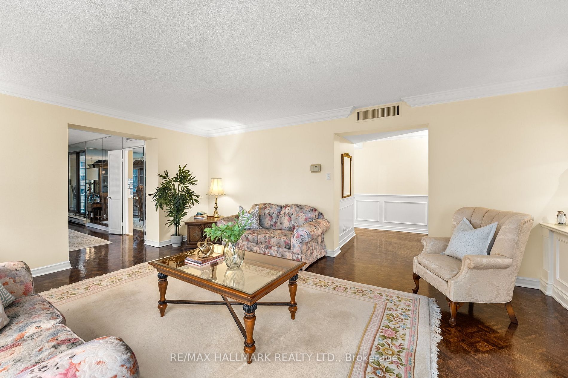 55 Harbour Sq, #2218