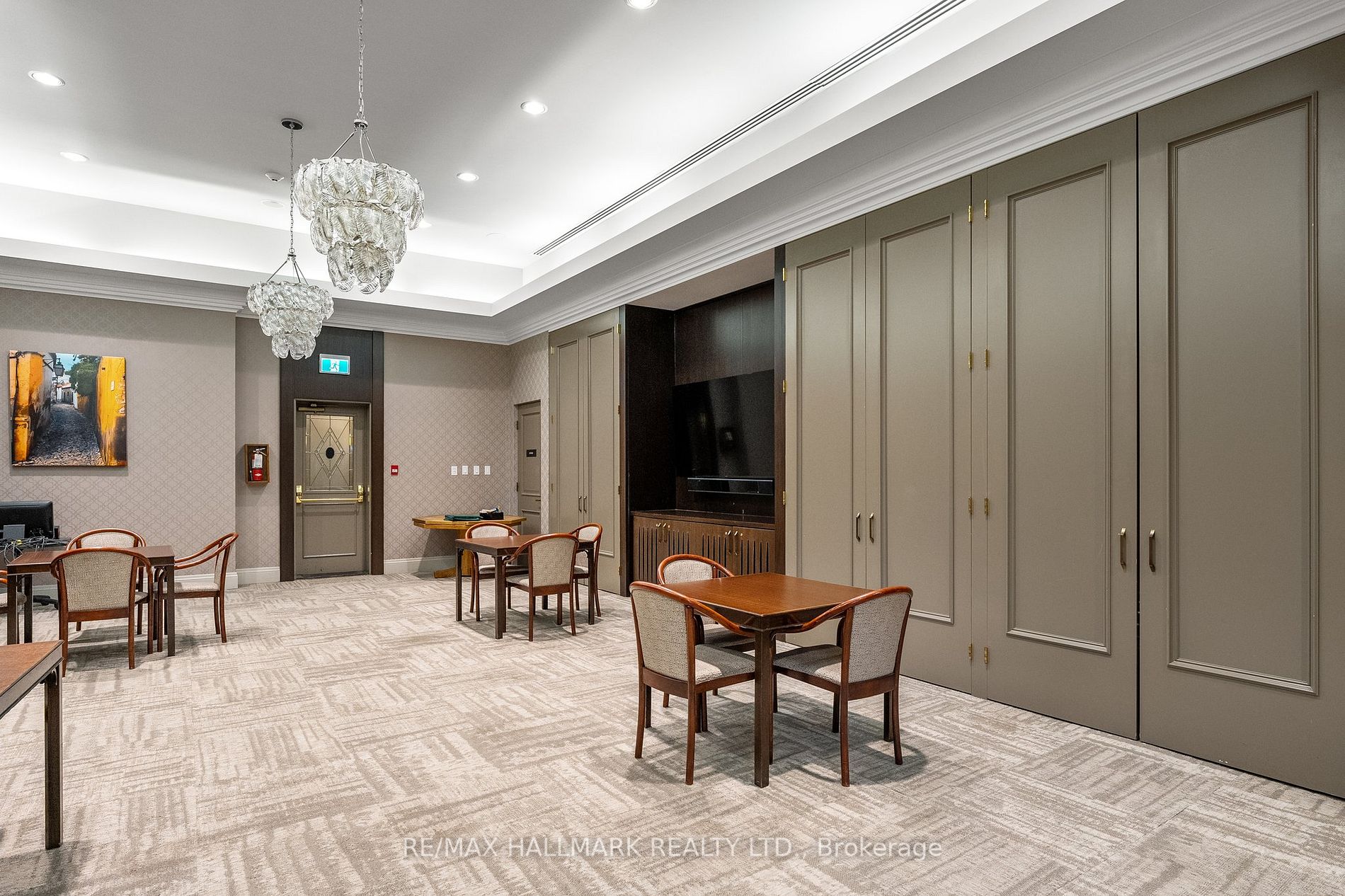 55 Harbour Sq, #2218