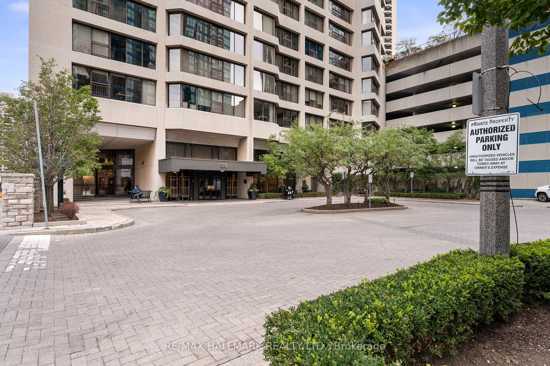 55 Harbour Sq, #2218