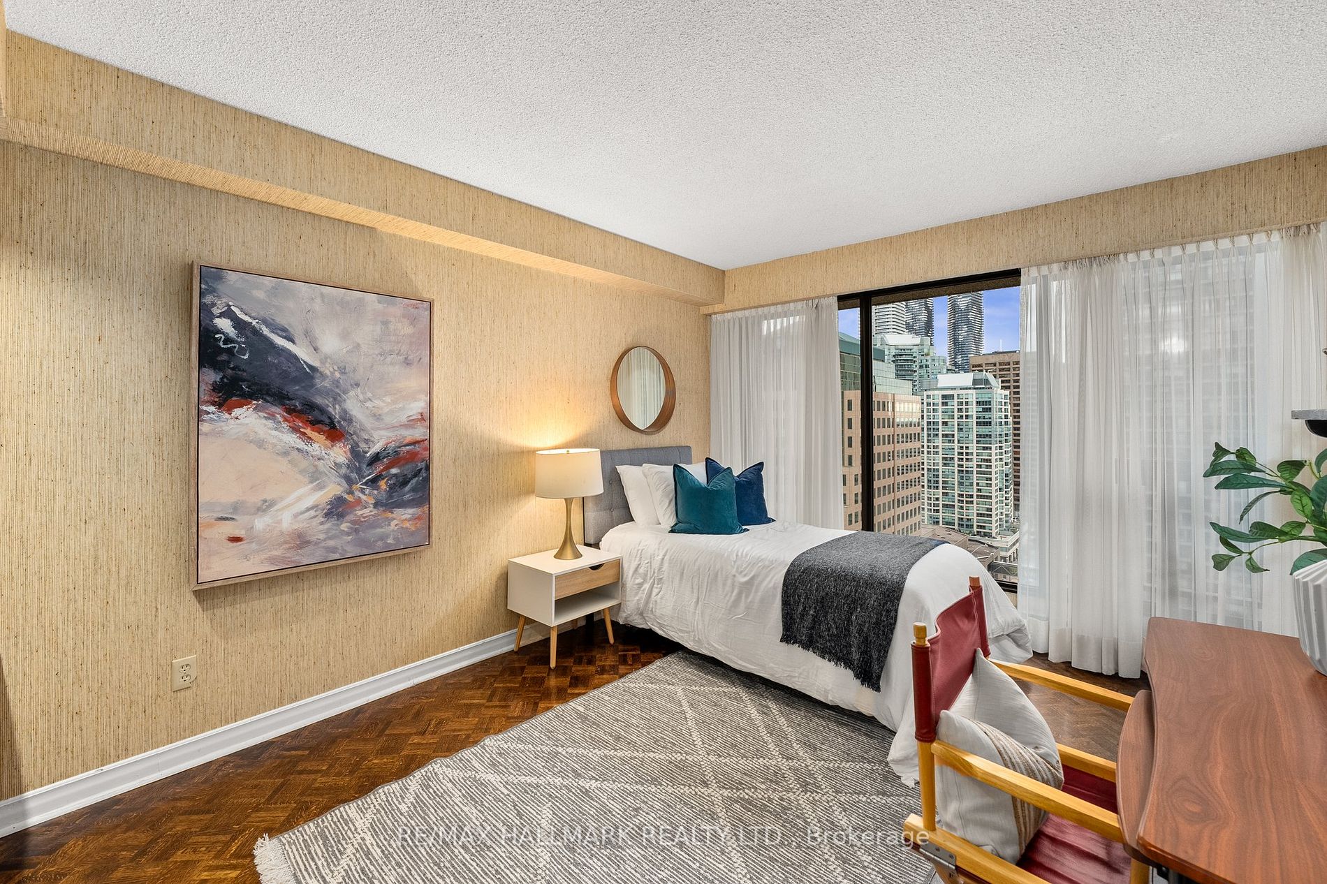 55 Harbour Sq, #2218