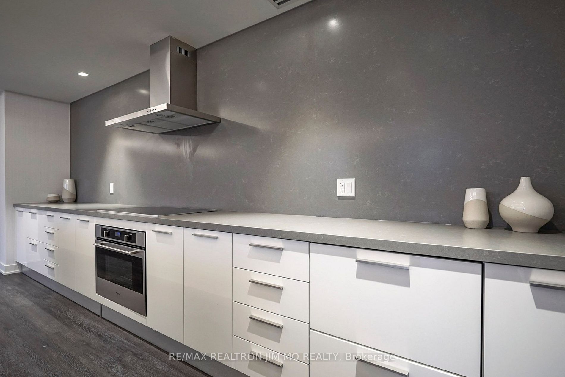 3 Gloucester St, #509