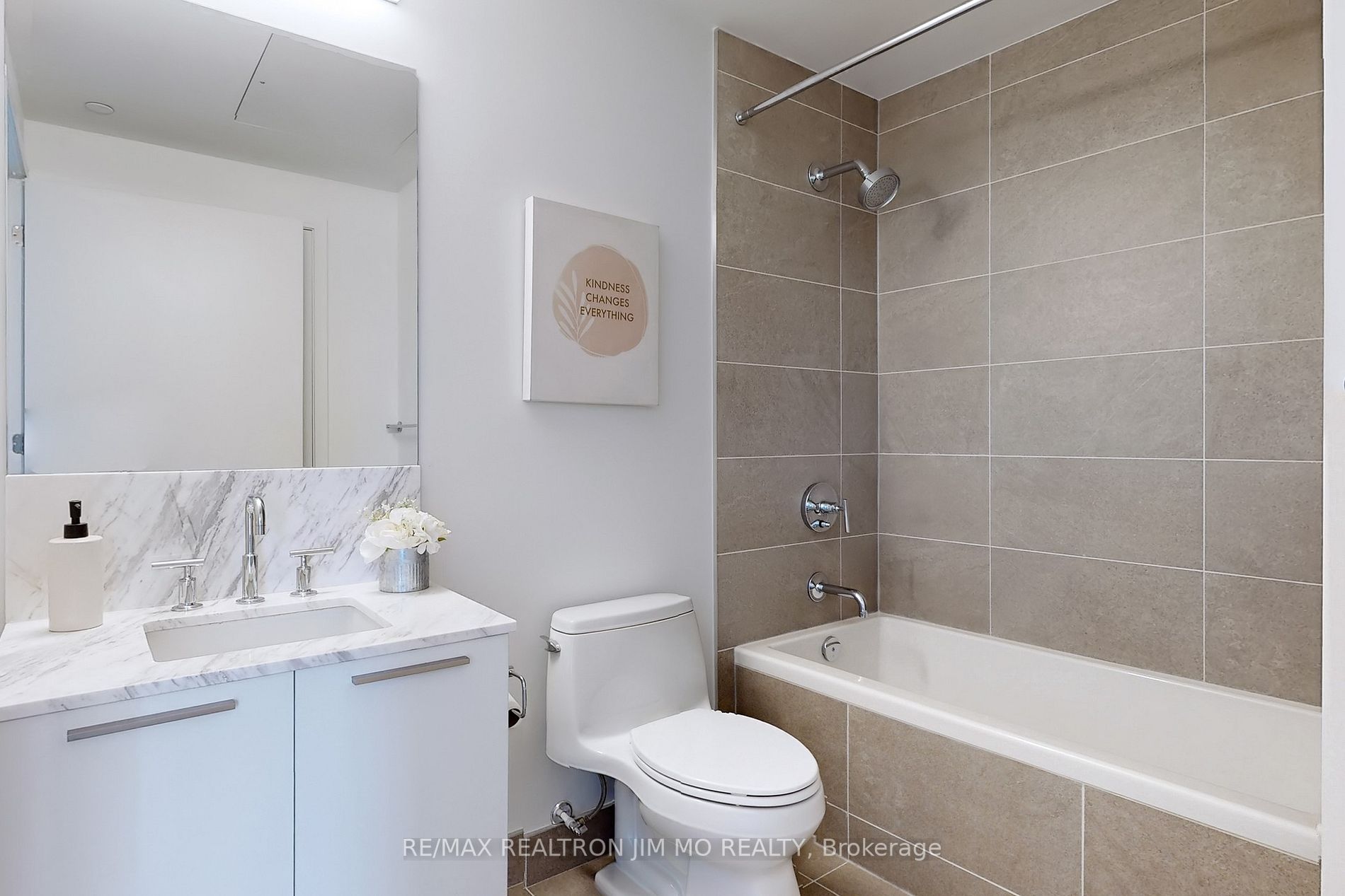 3 Gloucester St, #509