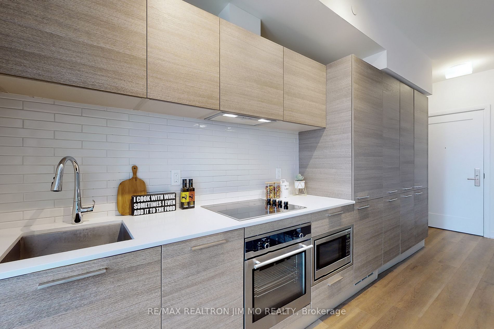 3 Gloucester St, #509