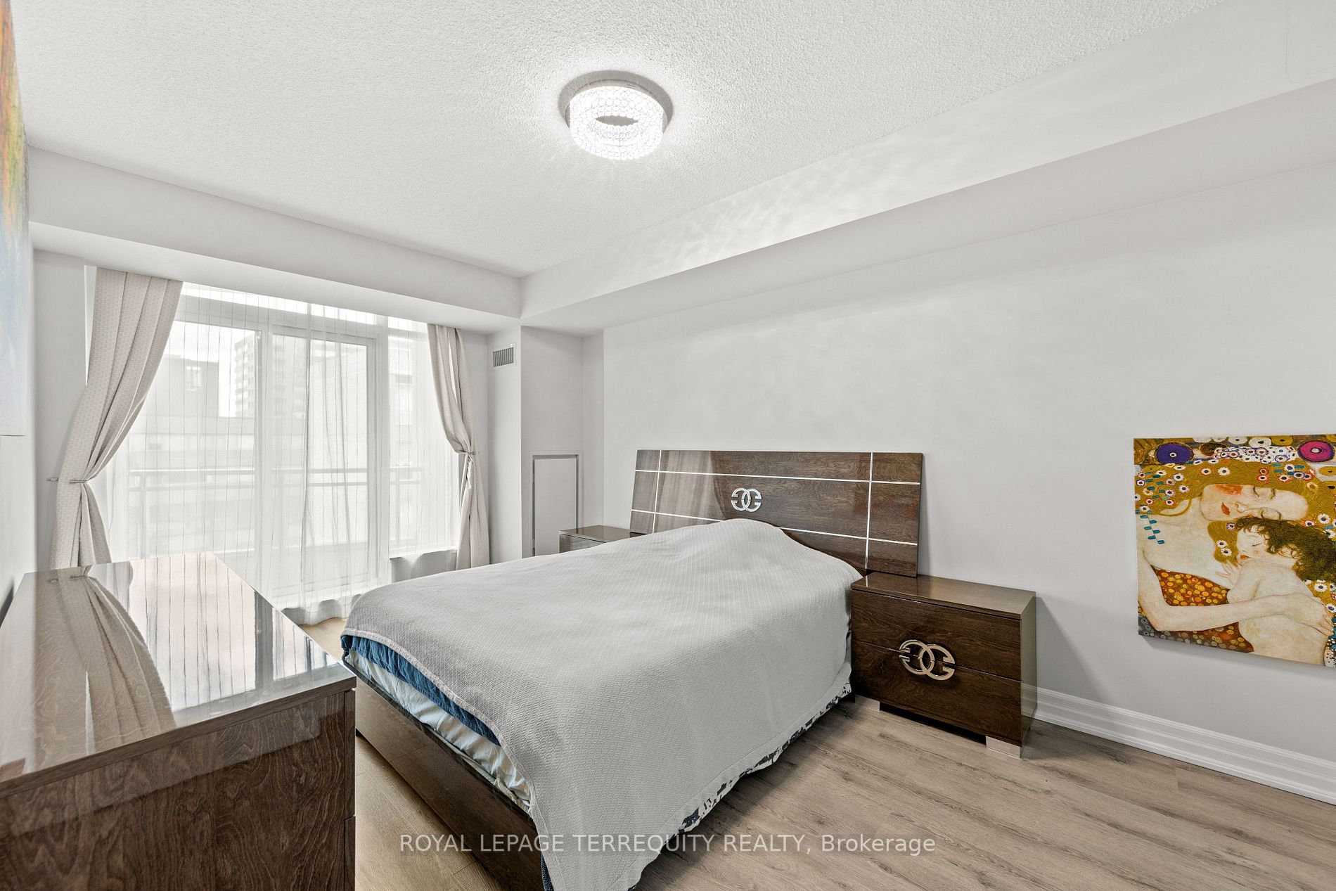 8 Scollard St, #1410