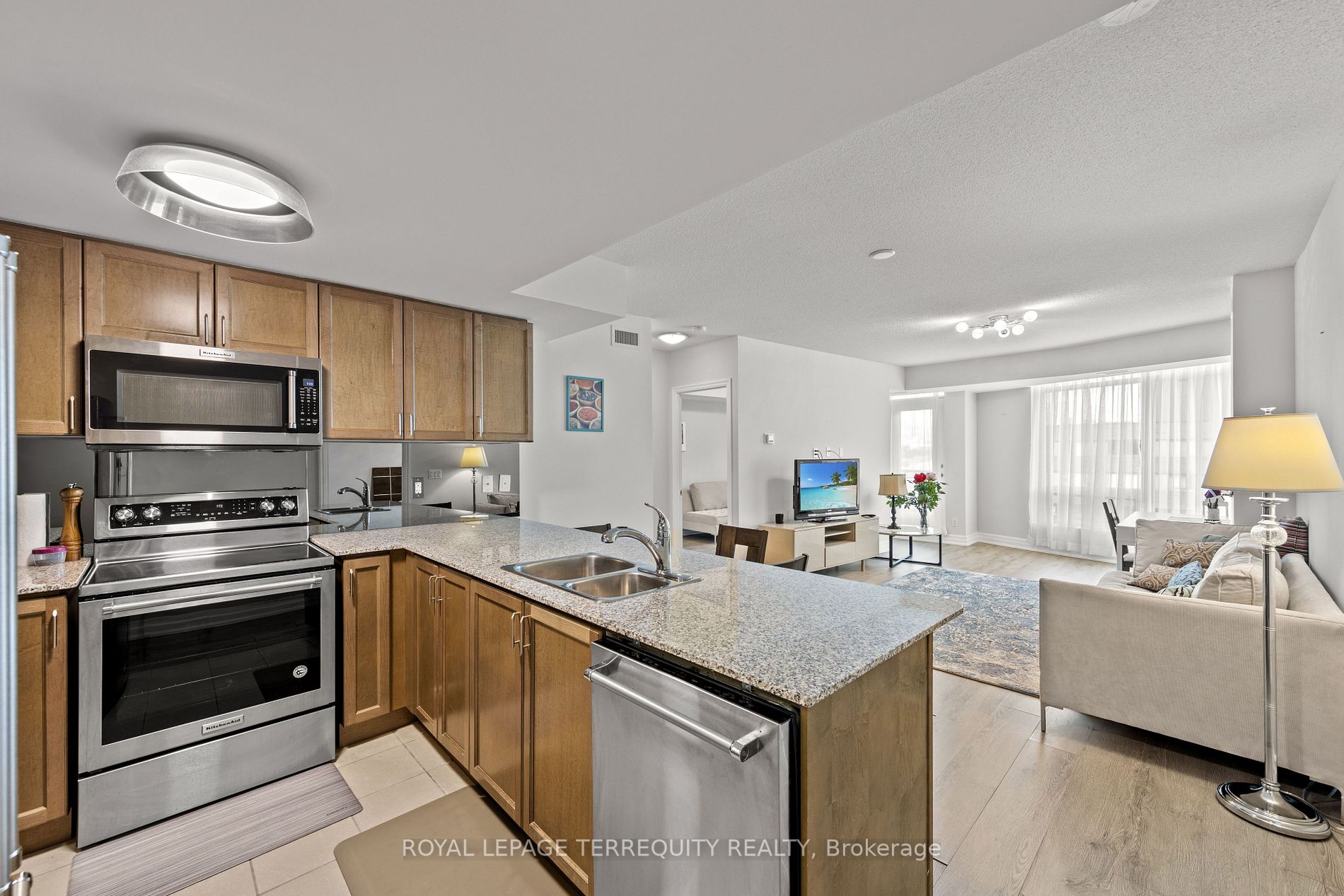 8 Scollard St, #1410
