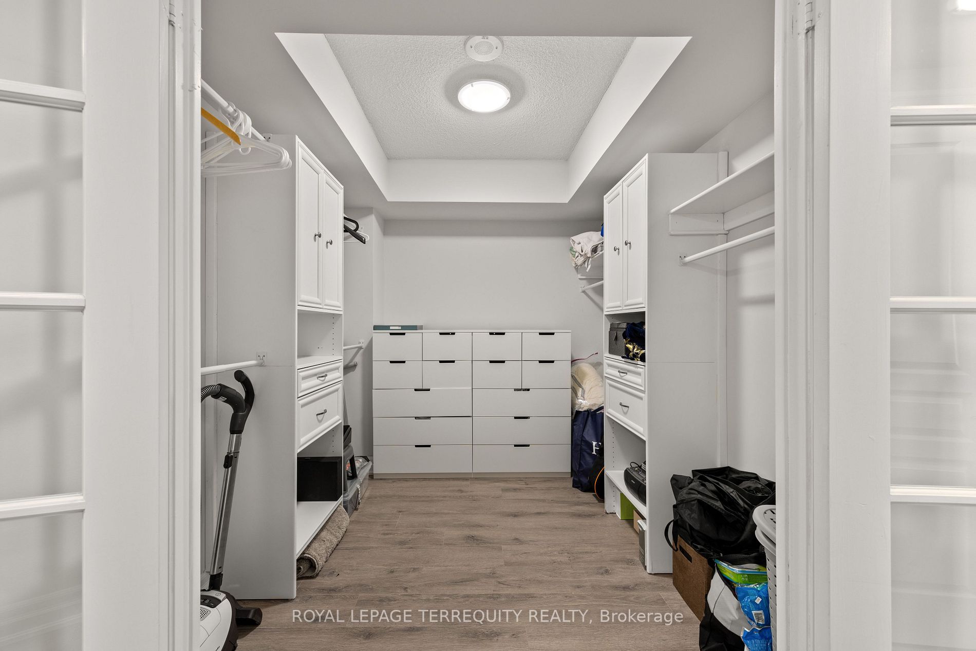 8 Scollard St, #1410