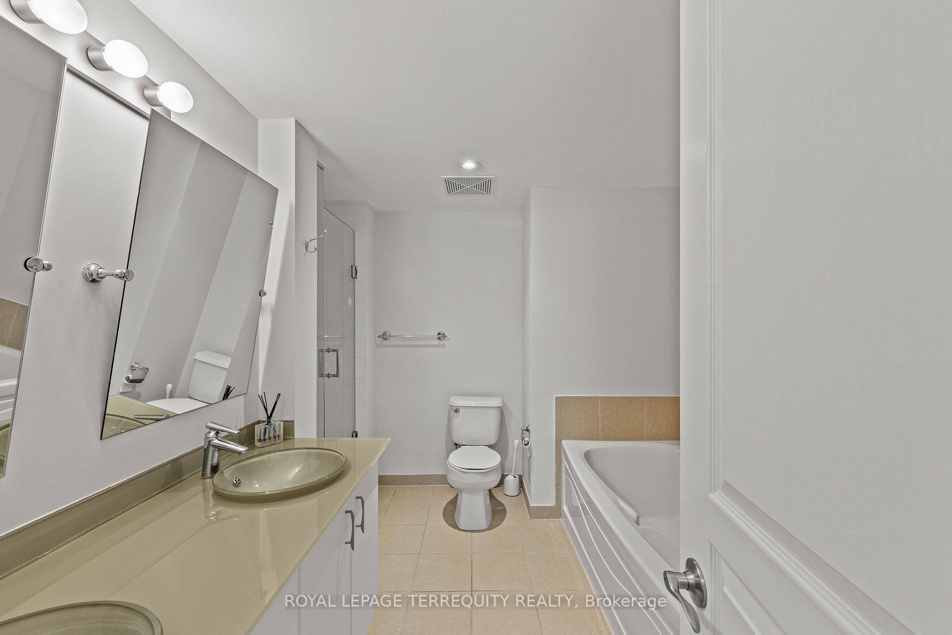 8 Scollard St, #1410