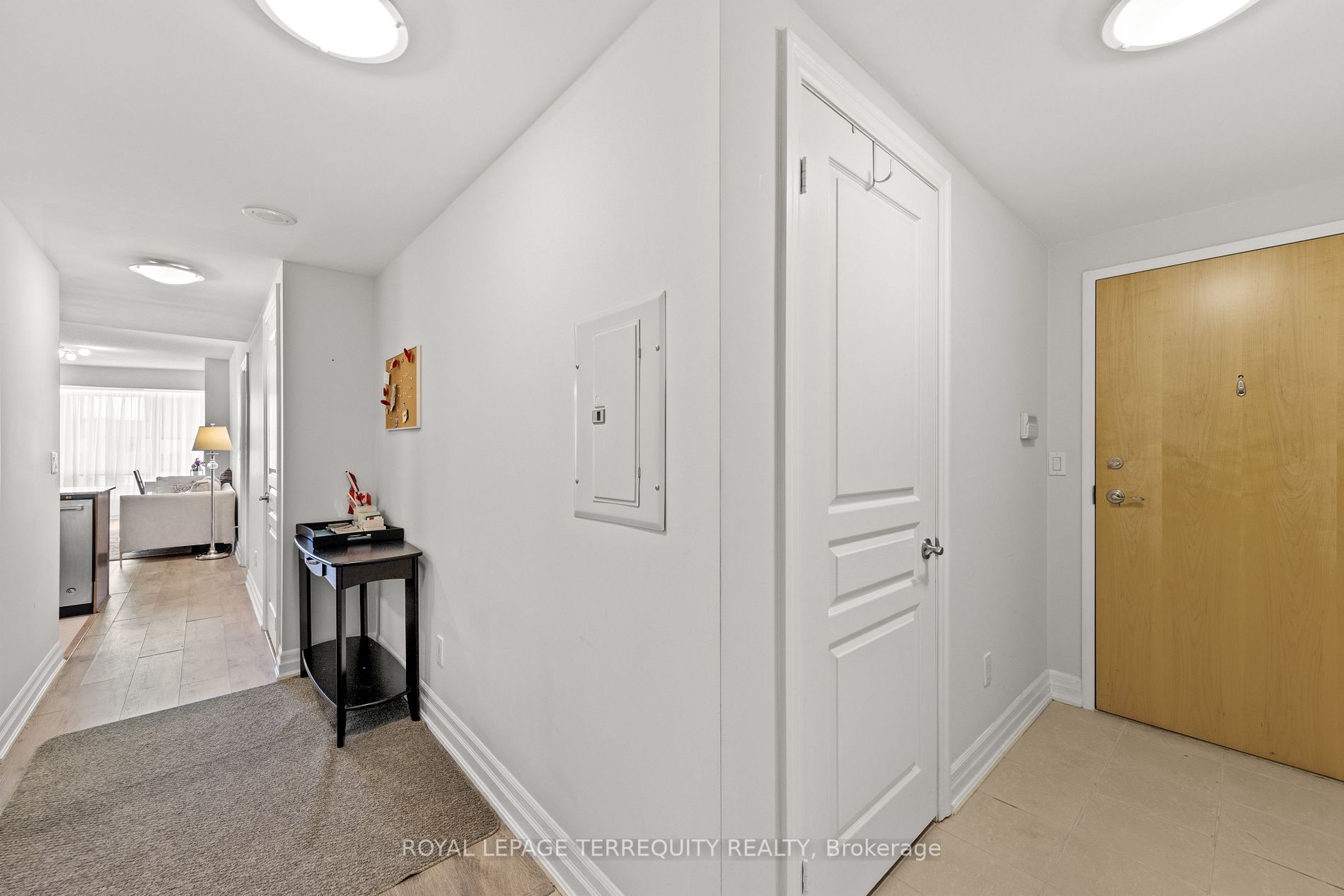 8 Scollard St, #1410