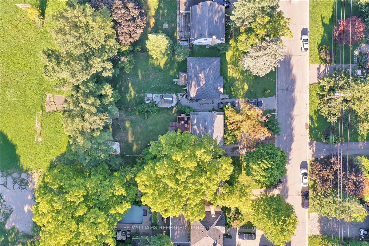 22 Wentworth Avenue