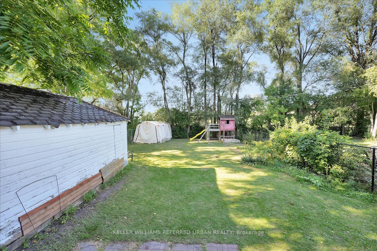 22 Wentworth Avenue
