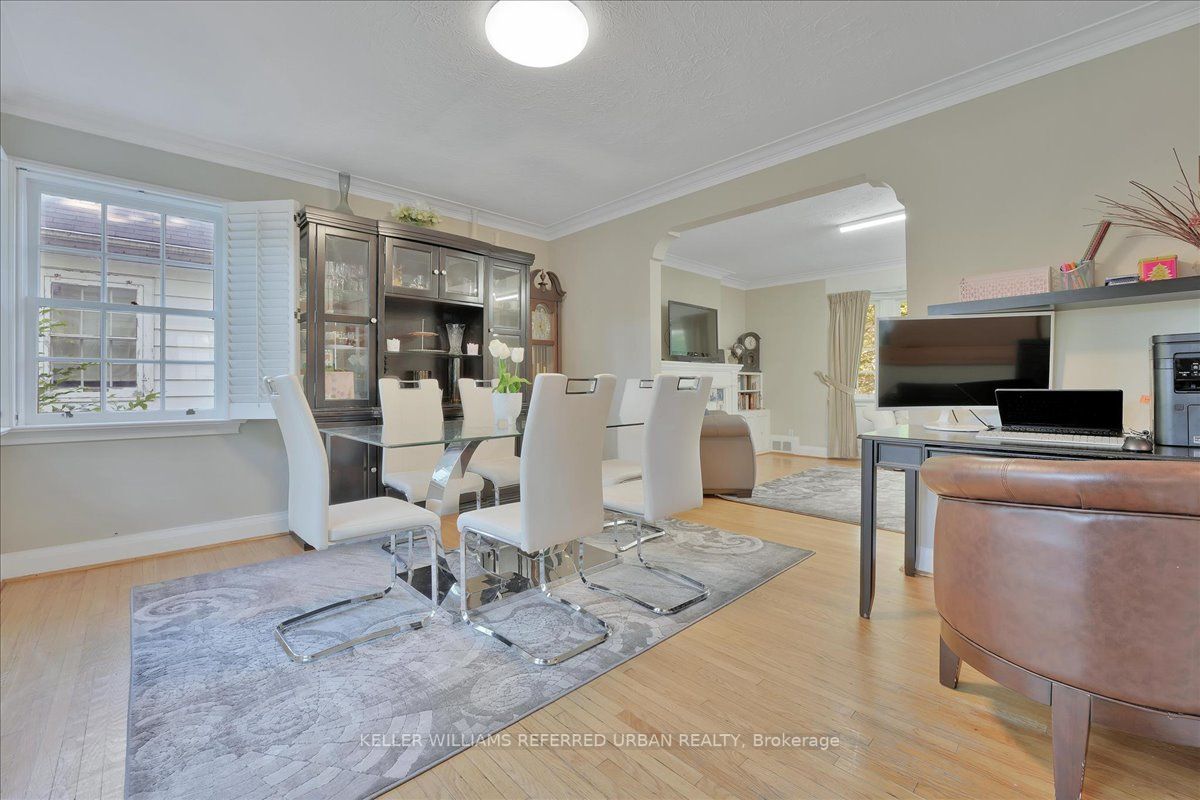 22 Wentworth Avenue