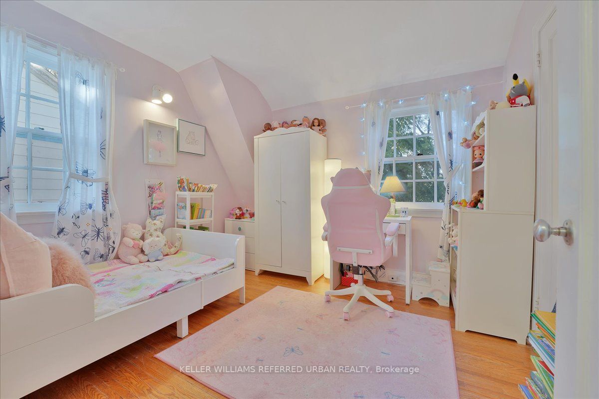 22 Wentworth Avenue