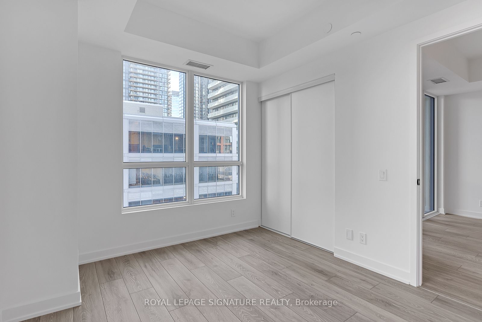 108 Peter Street #1003