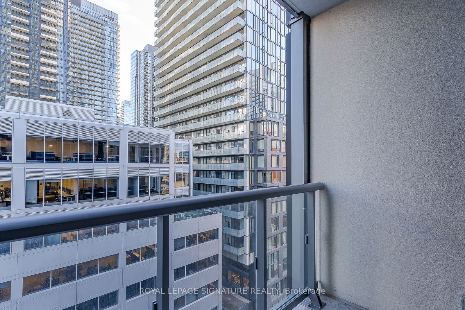 108 Peter Street #1003