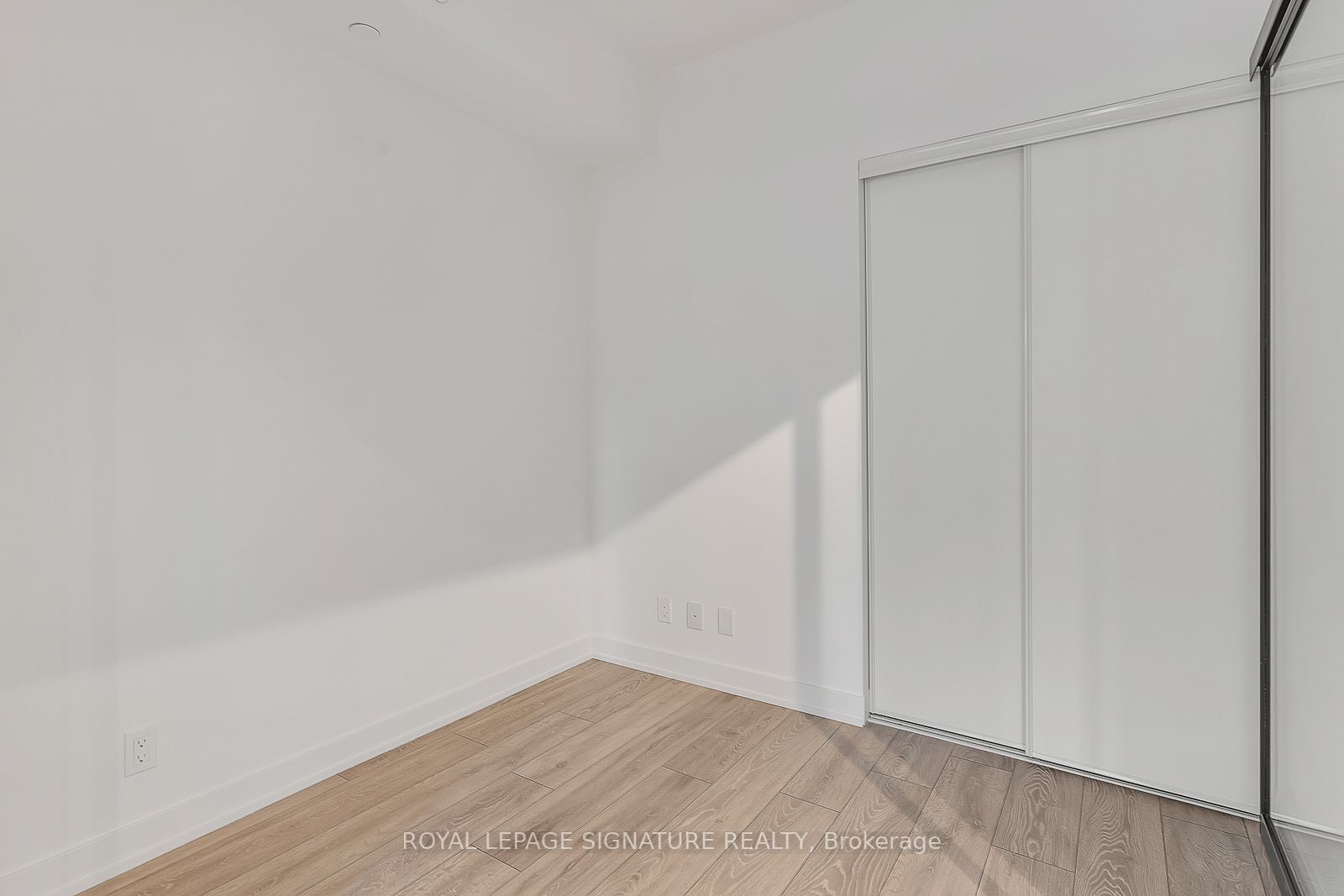 108 Peter Street #1003