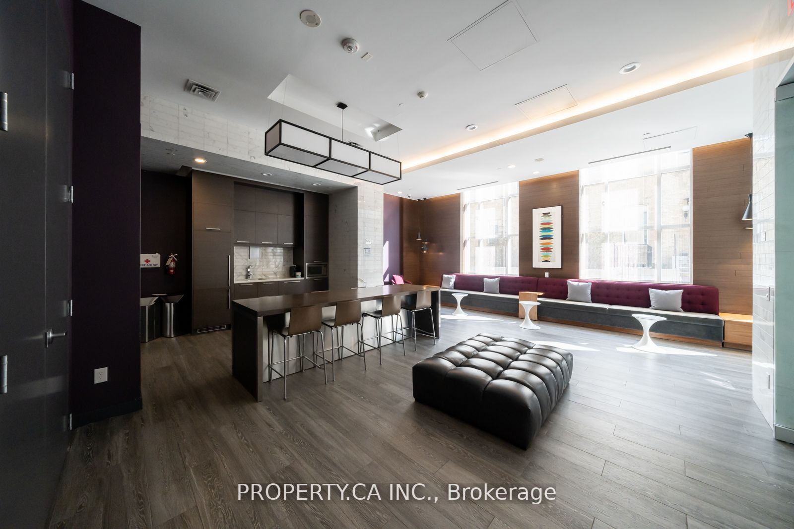 105 George St, #507