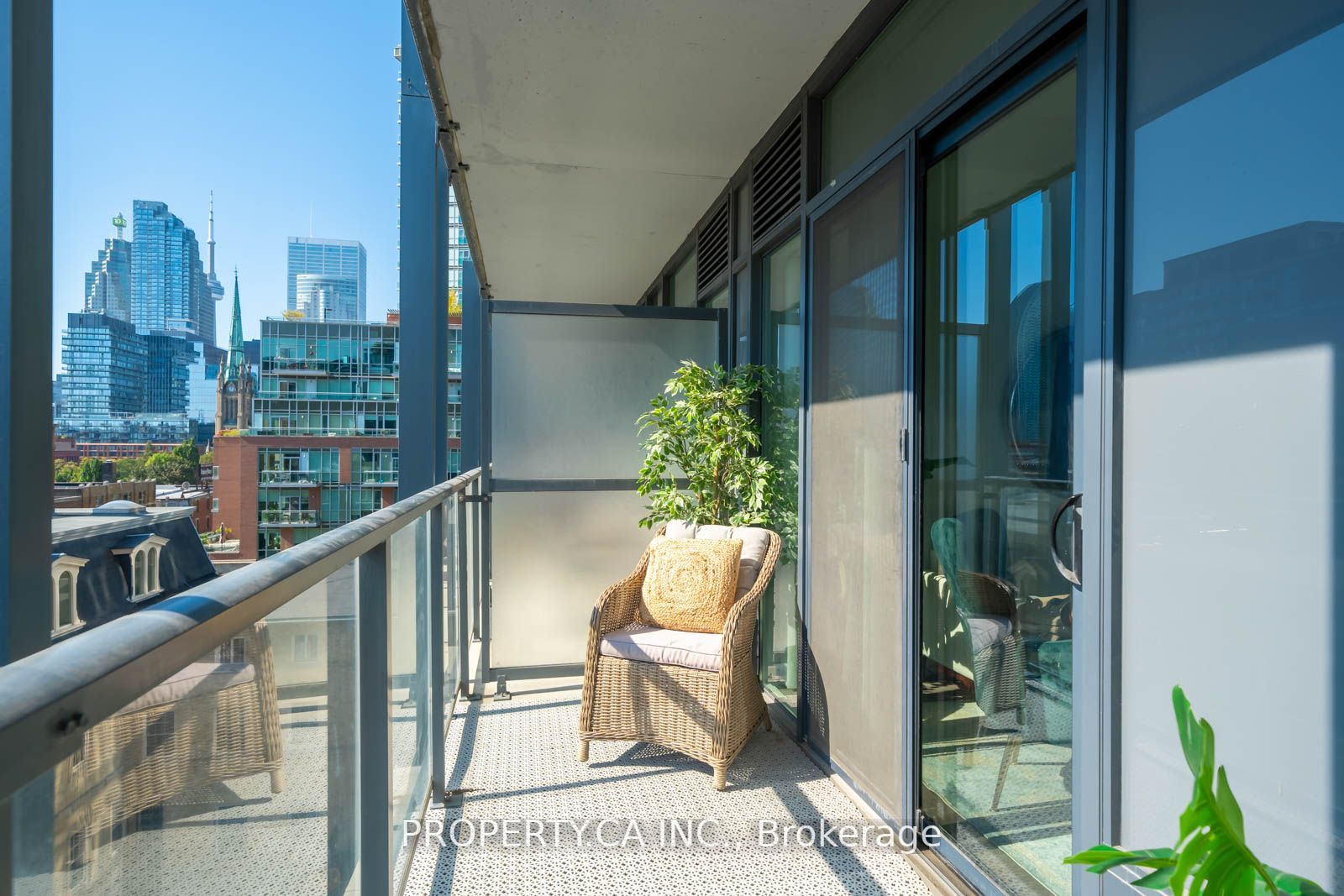 105 George St, #507