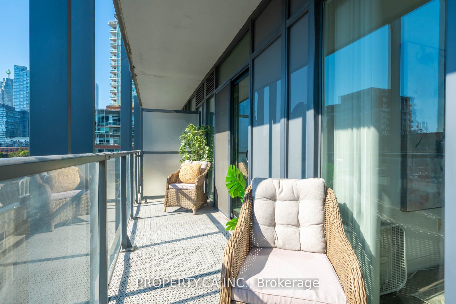 105 George St, #507