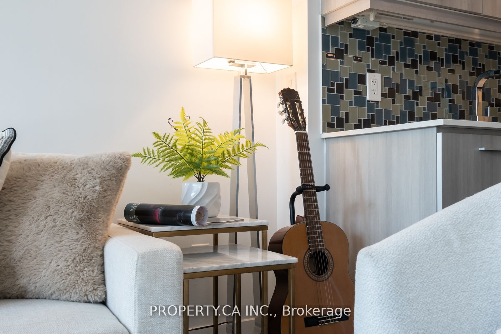105 George St, #507