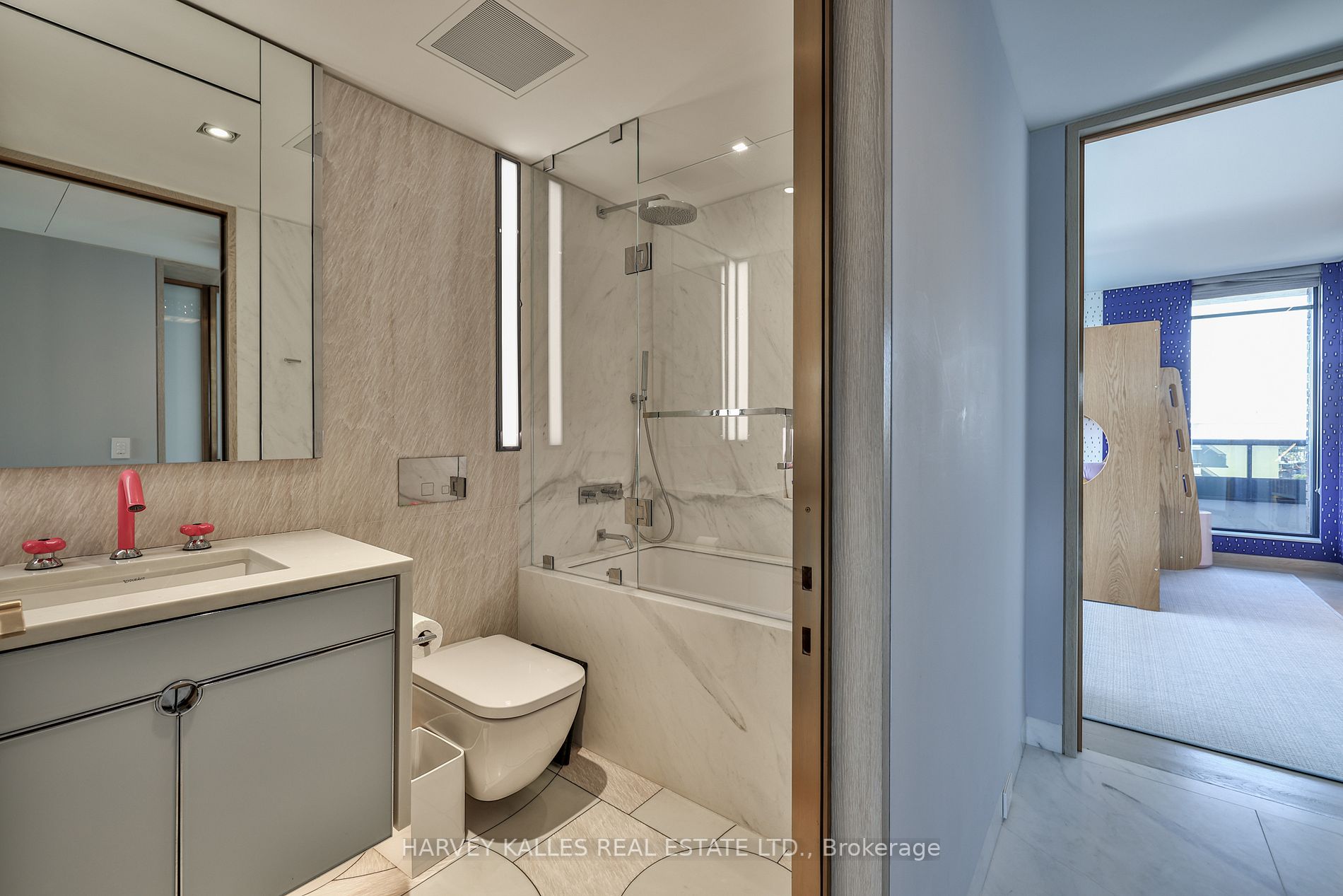 2600 Bathurst St, #901