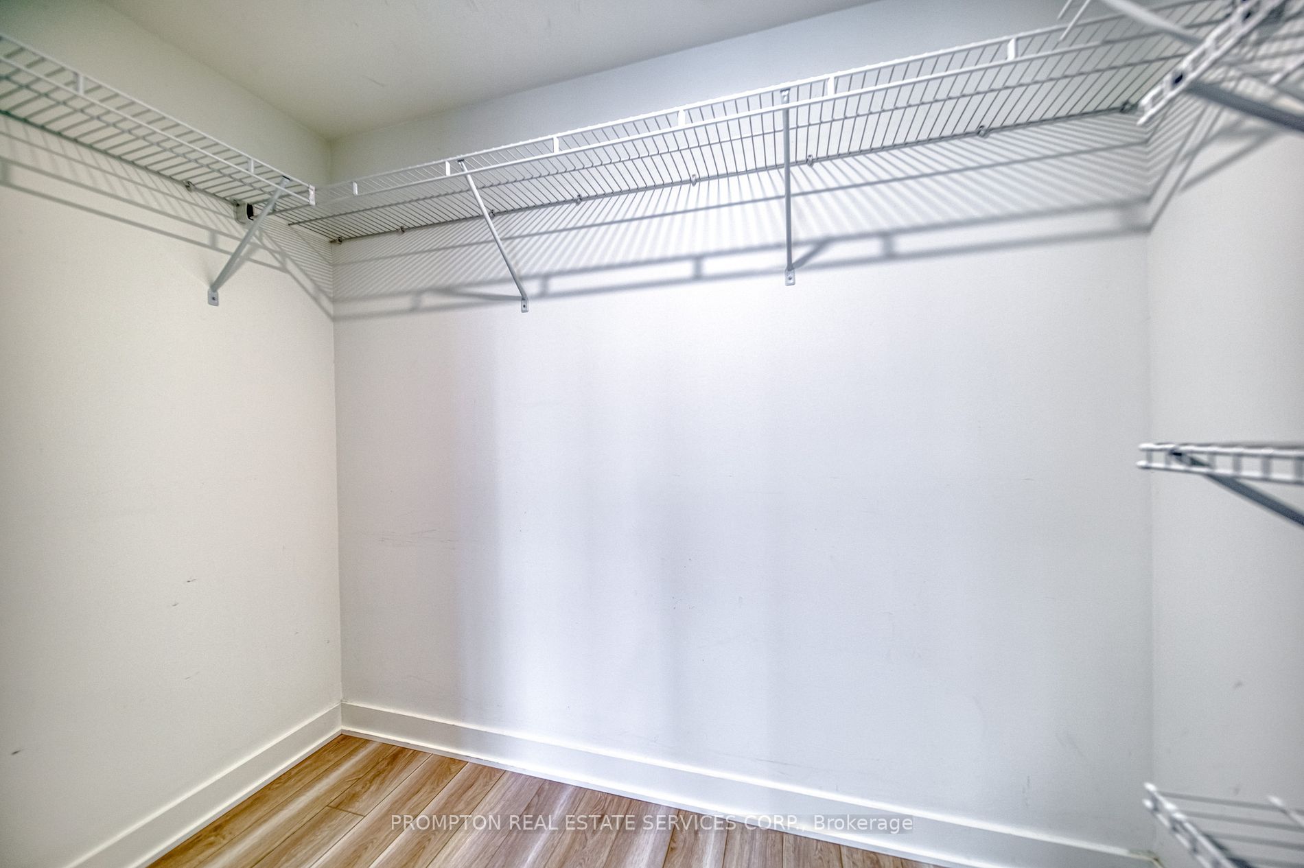 19 Bathurst St, #1602