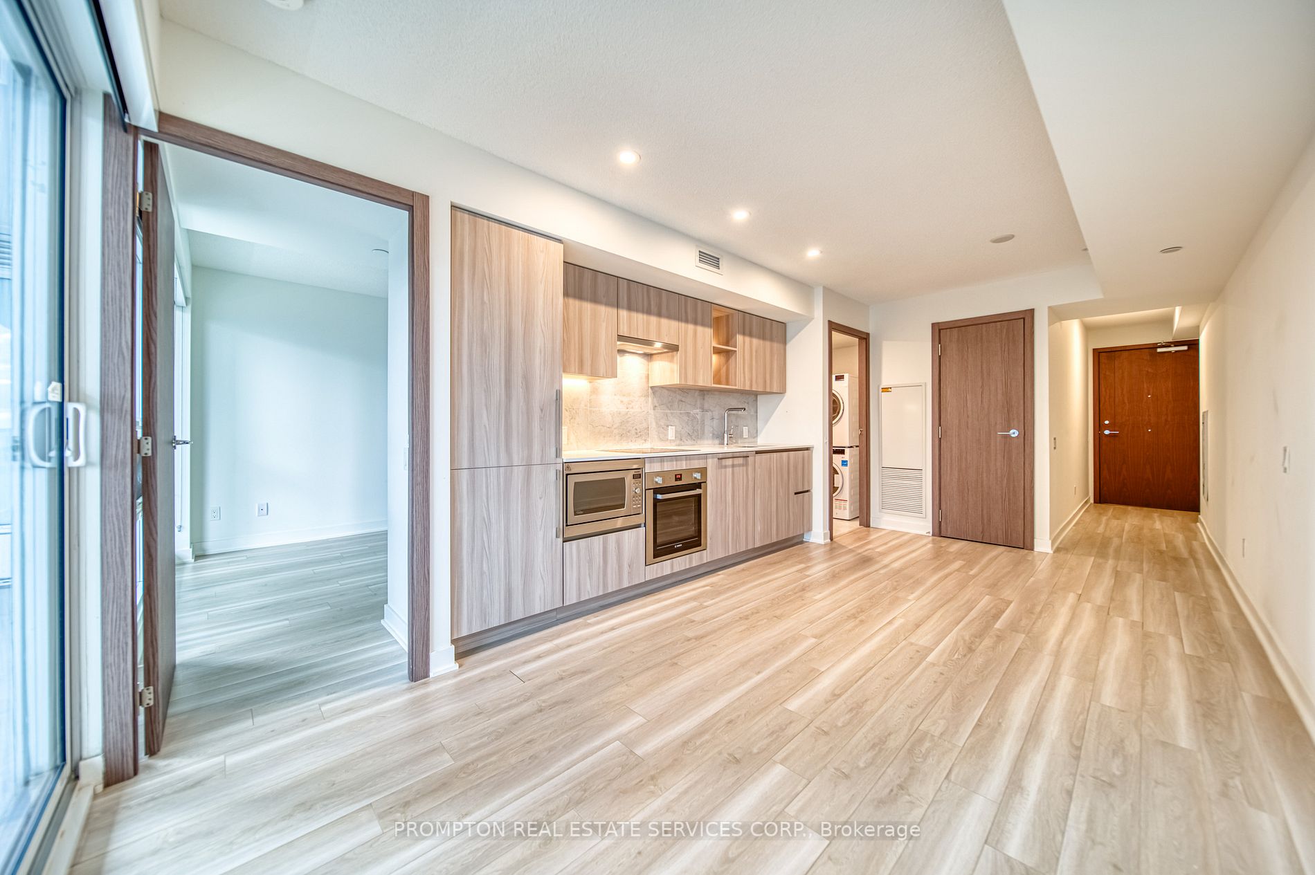 19 Bathurst St, #1602