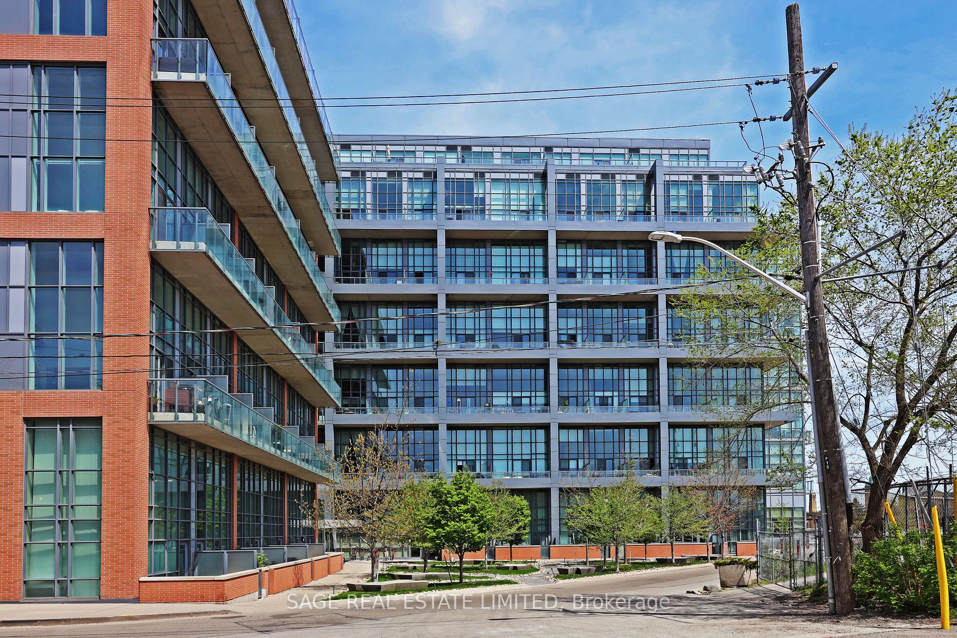 5 Hanna Ave, #749