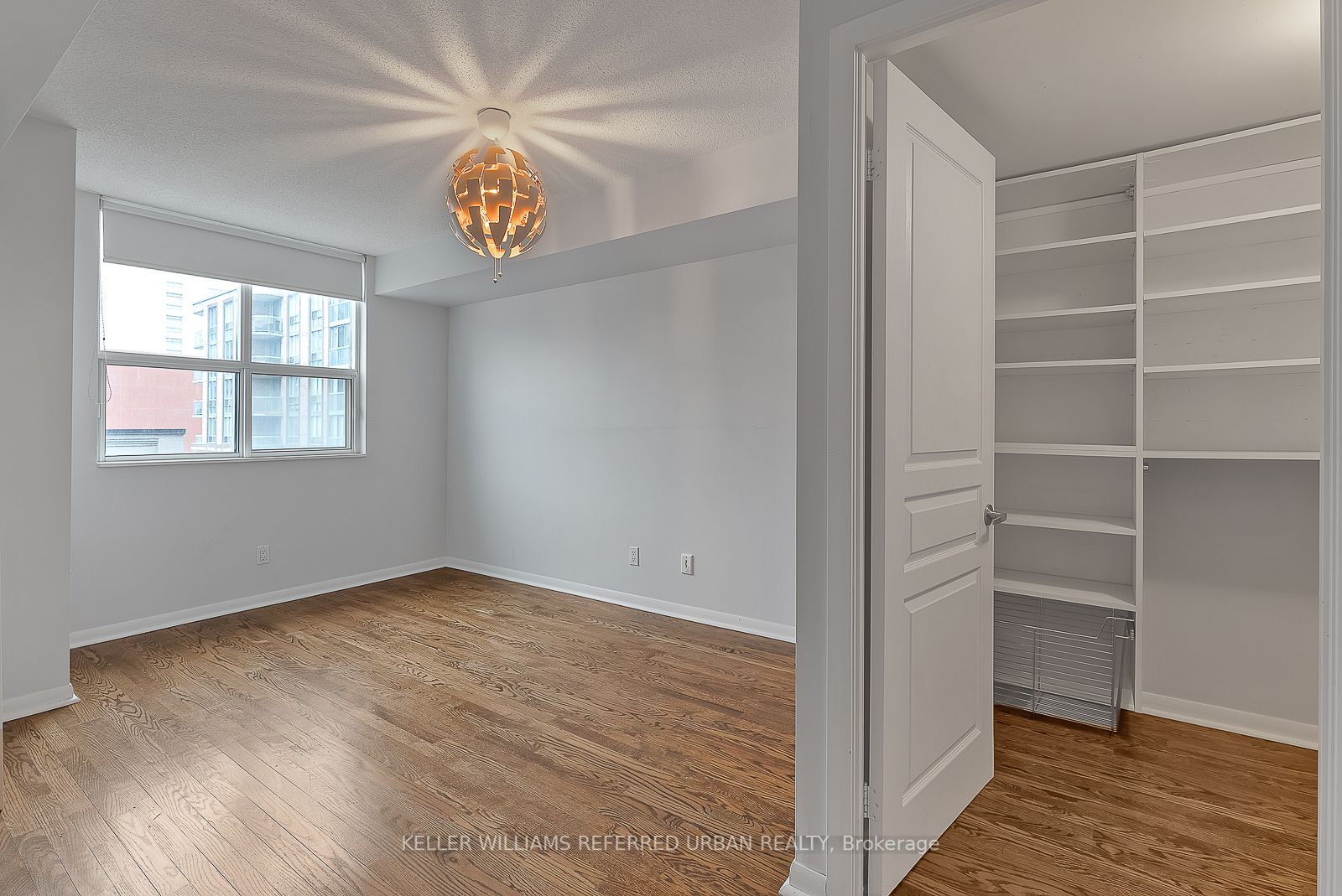 313 Richmond St E, #862