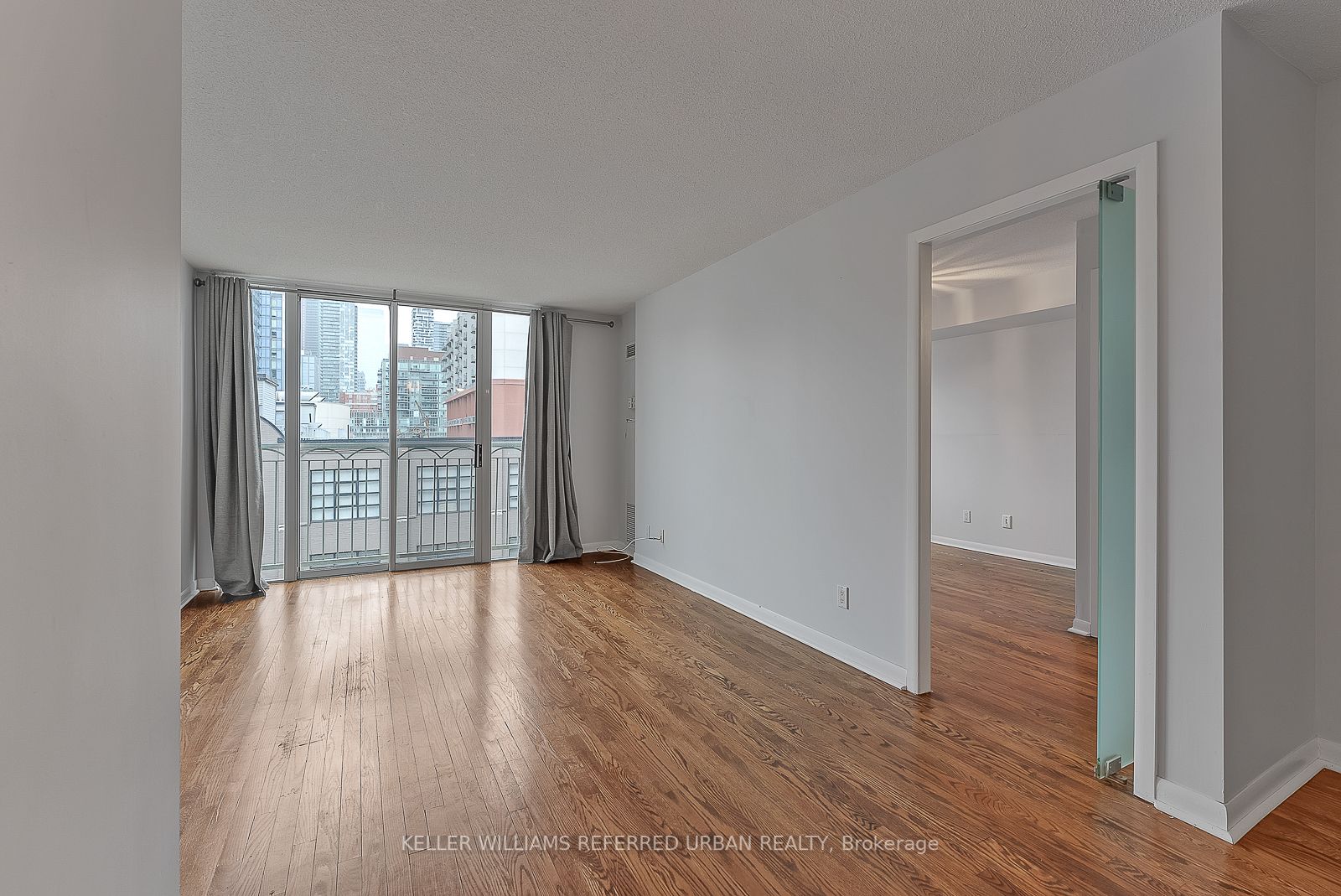 313 Richmond St E, #862